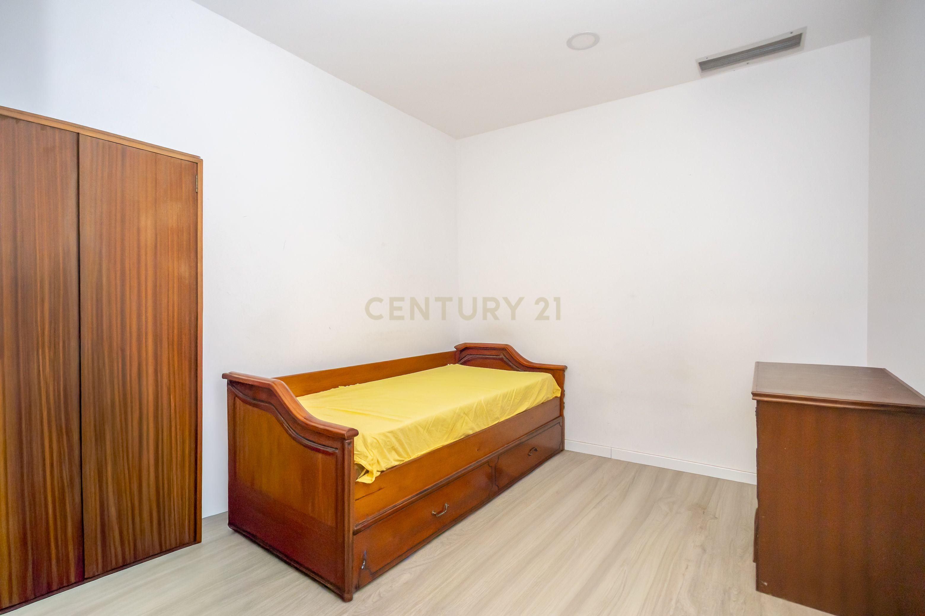 Fotografia 5 de Espaço Comercial com Potencial para Habitação