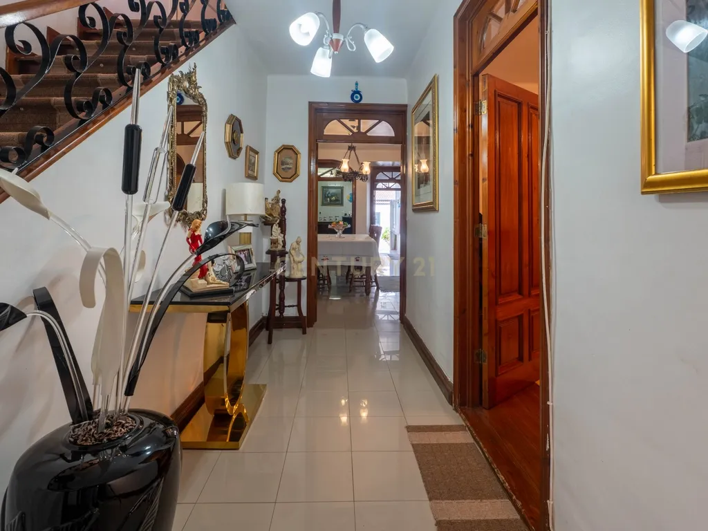 🏡 T3 com garagem na Ribeirinha – Ribeira Grande - Image 2