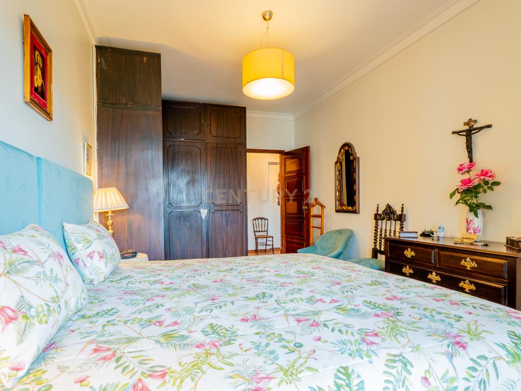 Apartamento T5 Remodelado no Lumiar – 152m² | Praceta Rua Alexandre Ferreira - Image 26