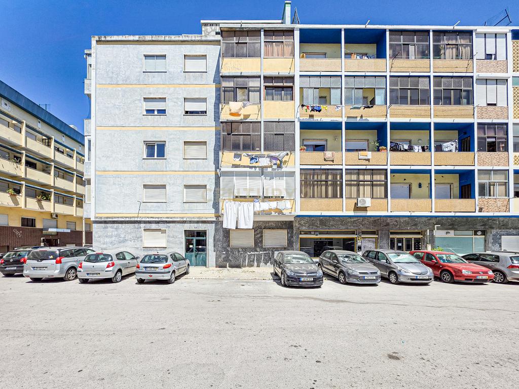 Apartamento T3 Renovado Verderena - Barreiro – Pronto a Habitar - Image 17