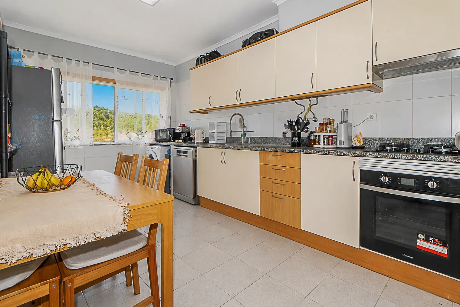 Apartamento T3 com Parqueamento em Setúbal