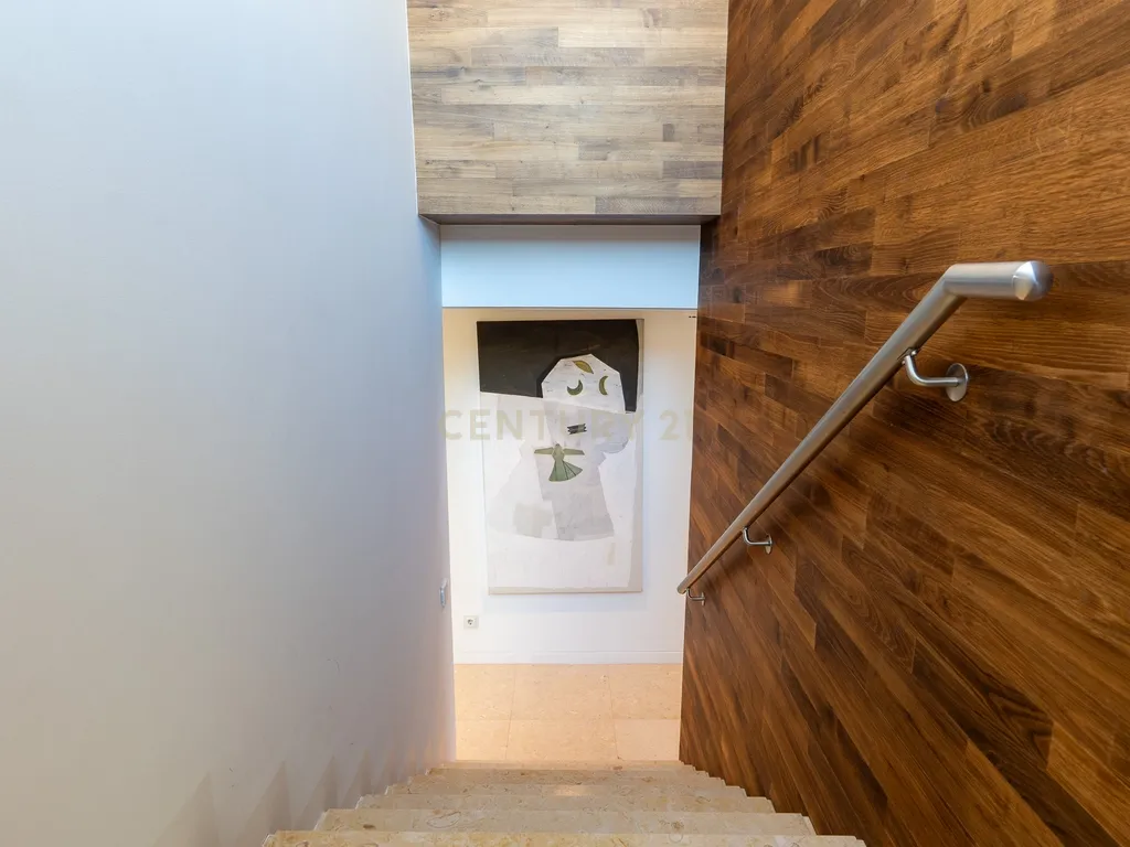 Moradia Exclusiva em Primeira Linha de Mar com Piscina Infinita / Tróia-Carvalhal - Image 32