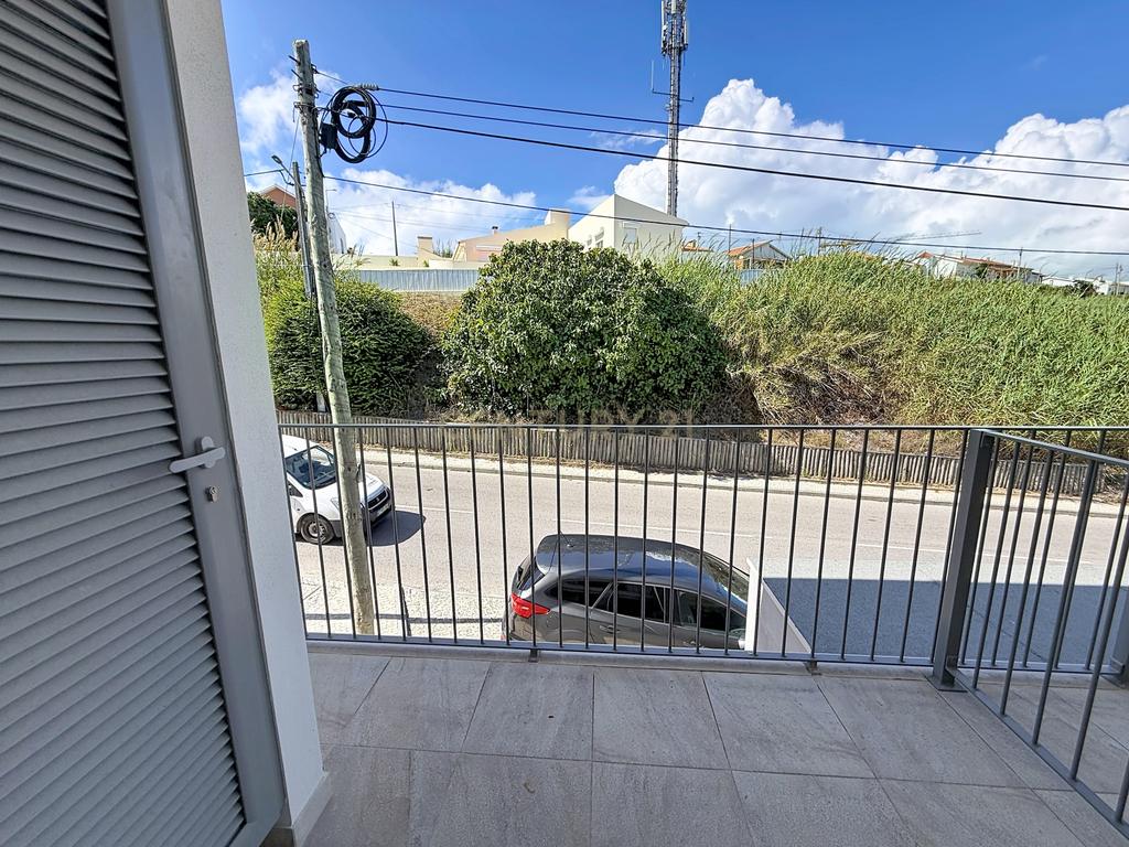 Apartamento Novo com Terraço e Piscina Privativa em Nazaré - Image 57