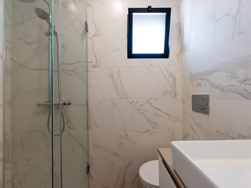 Apartamento T3+1 duplex, com terraço e estacionamento, no centro da cidade de Torres Vedras - Image 52