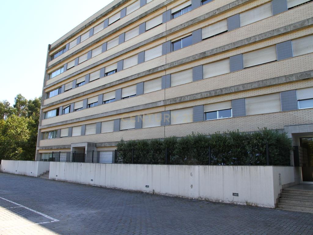 Apartamento T3 com Garagem e Arrumos, Moreira da Maia, Maia - Image 32
