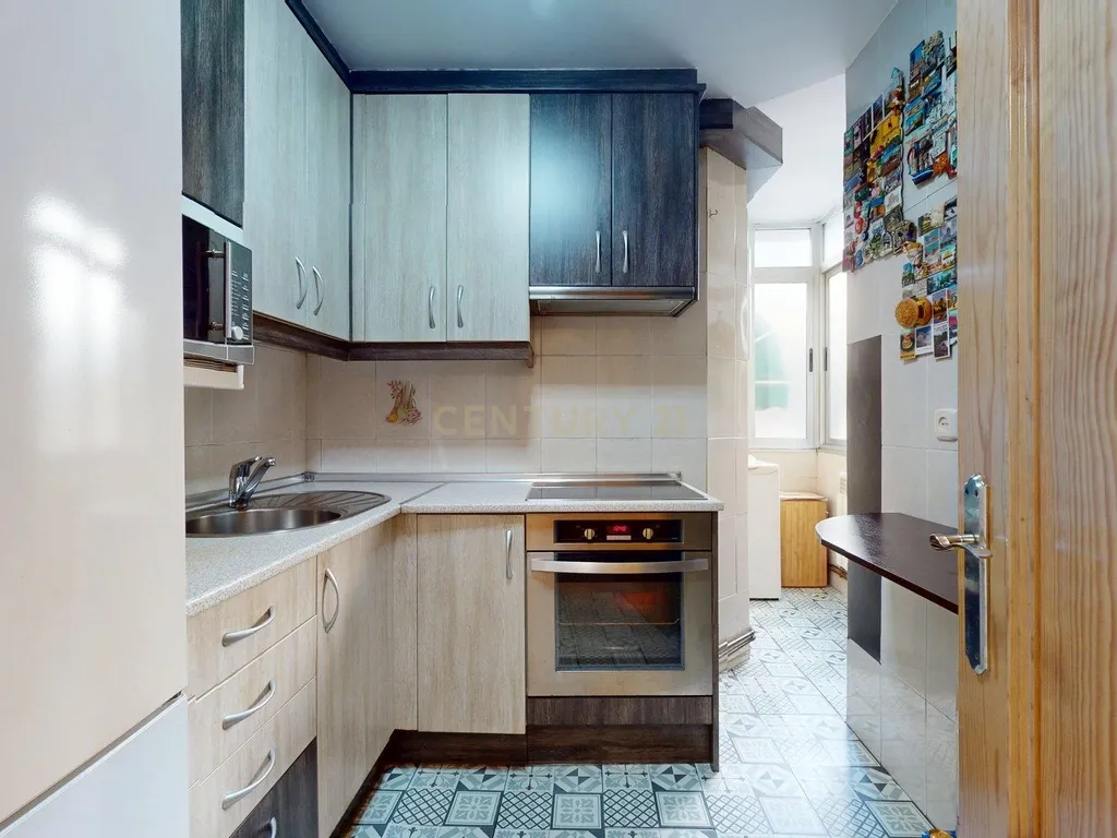 Apartamento Renovado em Alcalá de Henares, Madrid - Image 5