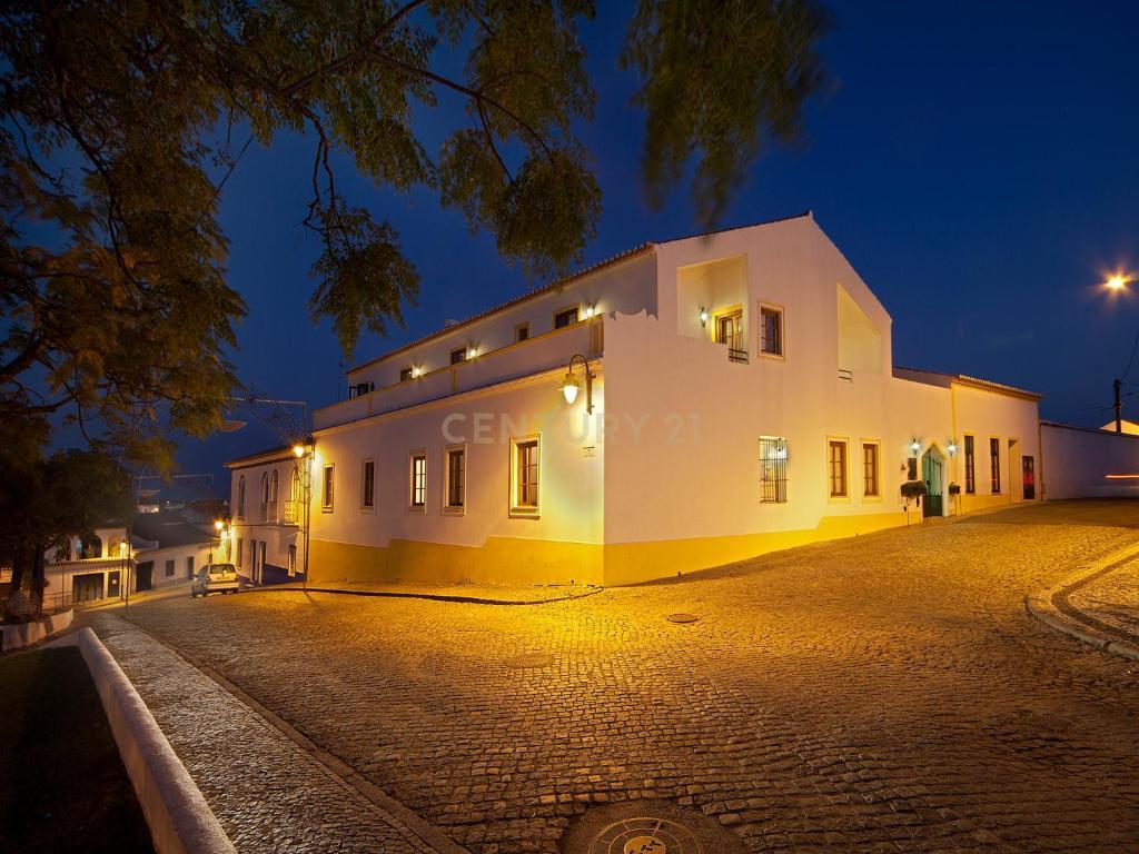 Soberba casa alentejana convertida em Hotel Rural de excelência - Image 3
