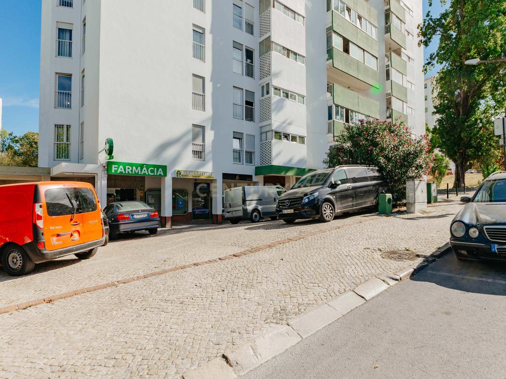 Apartamento T3 à Venda – Olivais, Rua Cidade da Beira - Image 43