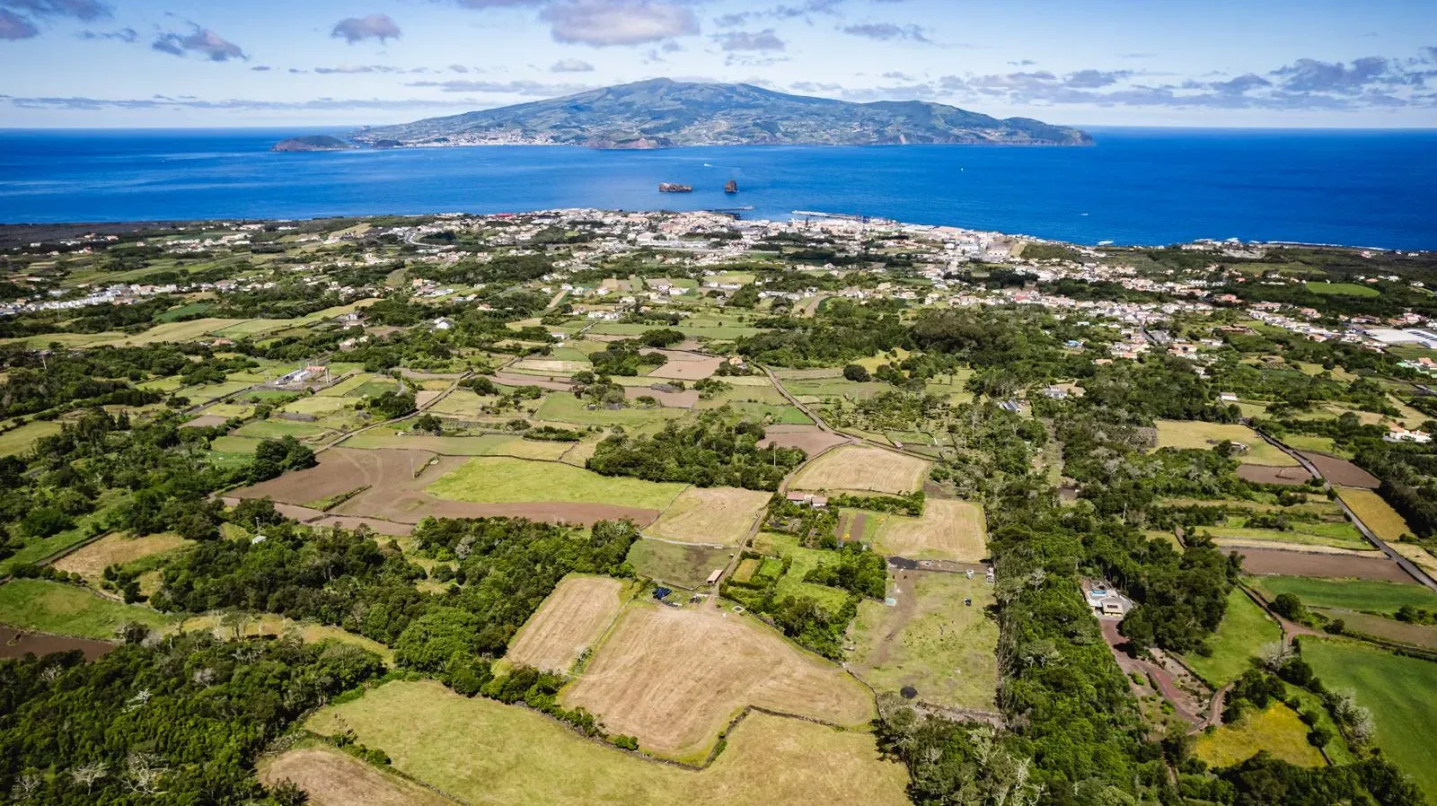 Fotografia 2 de Terreno à Venda na Madalena, Ilha do Pico - 43.000m²