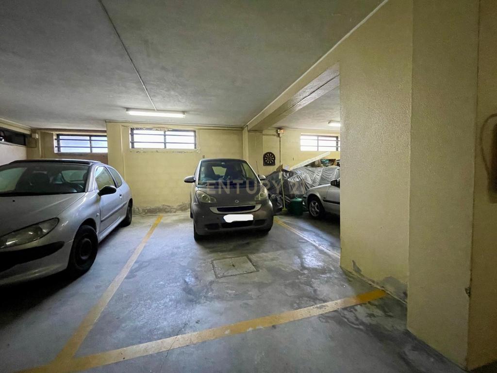 T2 com lugar de garagem em Pedrouços - Image 14