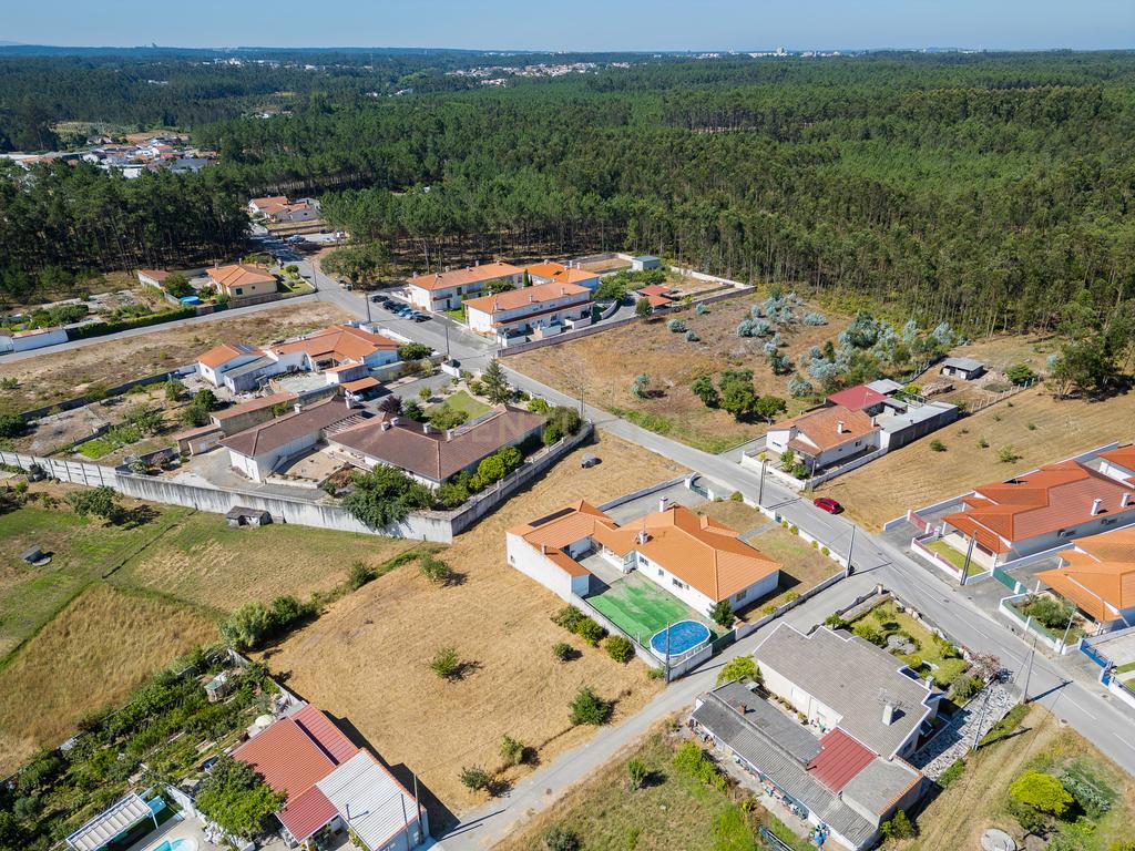 🏡 Moradia Térrea com Garagem para 2 carros - Image 16