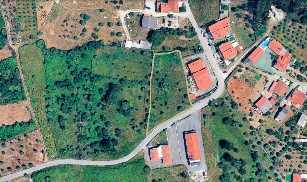 Fotografia 6 de **Terreno com 640 m2 - Leiria **