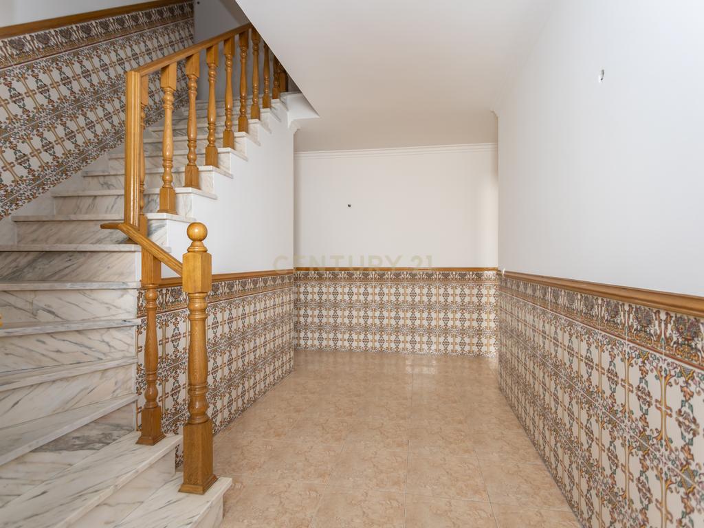 Moradia de 6 assoalhadas em lote de 500 m2 - Image 21