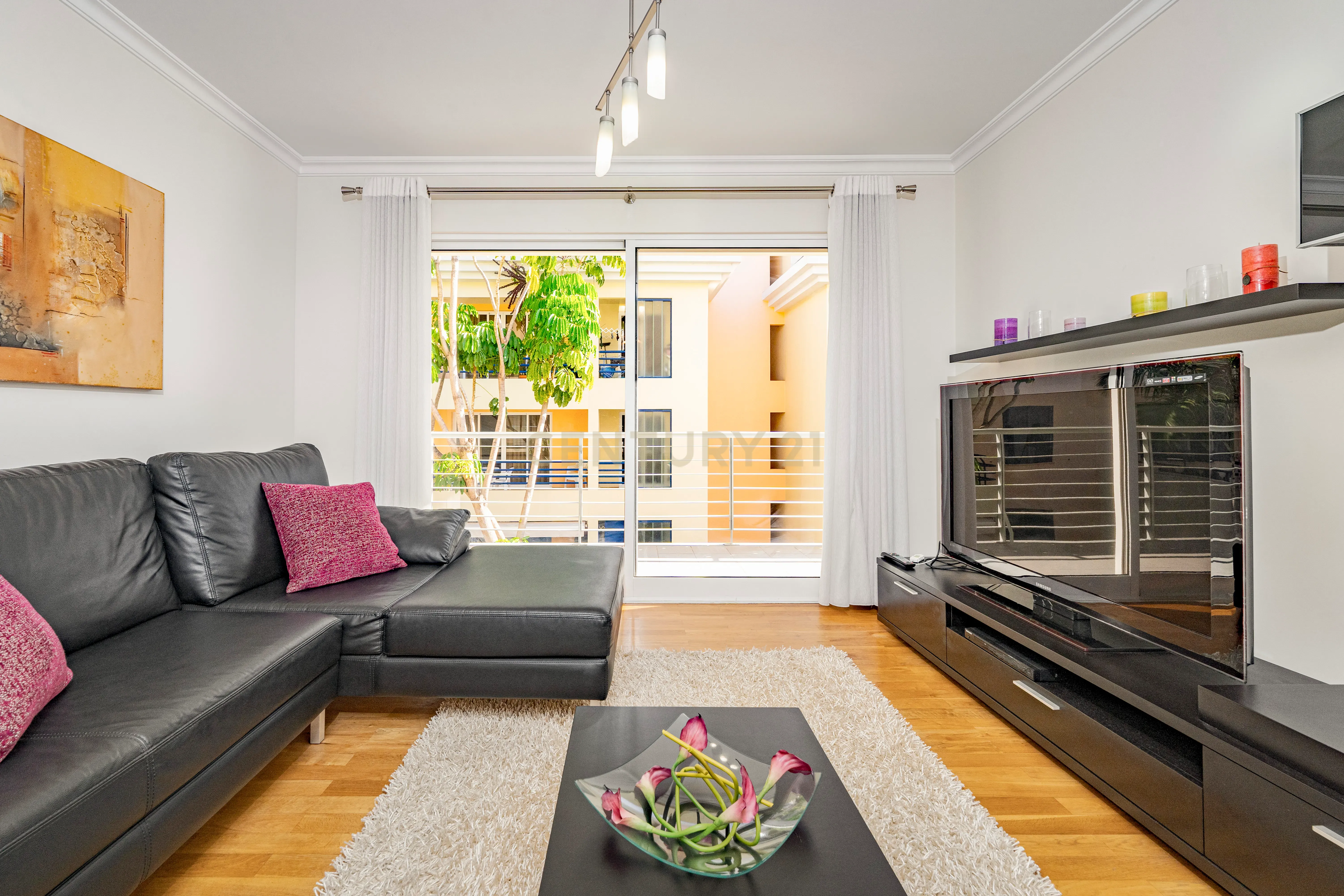 Fotografia 7 de Apartamento T2 Mobilado e Equipado para Arrendamento - Ajuda, Funchal