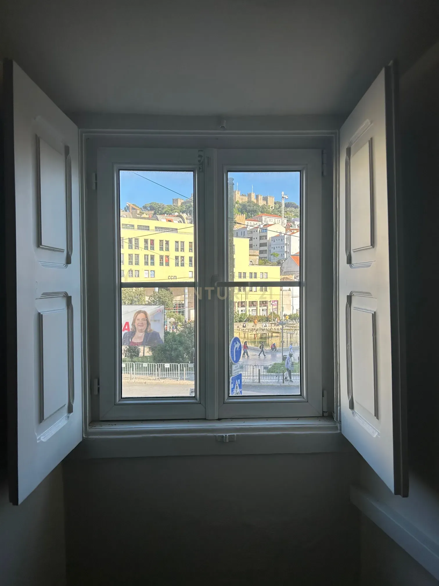 Escritório para Arrendamento na Baixa de Lisboa – Pronto a utilizar - Image 9