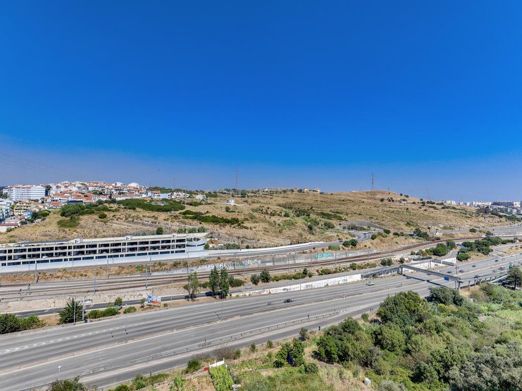 T2 para Arrendamento no Casal do Cotão, Agualva-Cacém — Último Andar com Vista Desafogada e Excelentes Acessos - Image 13