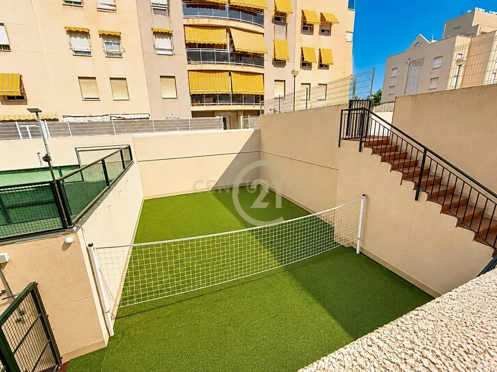 Cobertura de 5 Quartos com Terraço e Churrasqueira: Ideal para Família Numerosa ou Segregação em 2 Habitações! - Image 46