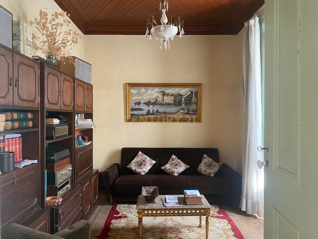 Casas Senhoriais Início Sec XIX + Terreno 4100m2 | 20 minutos de Coimbra - Image 7
