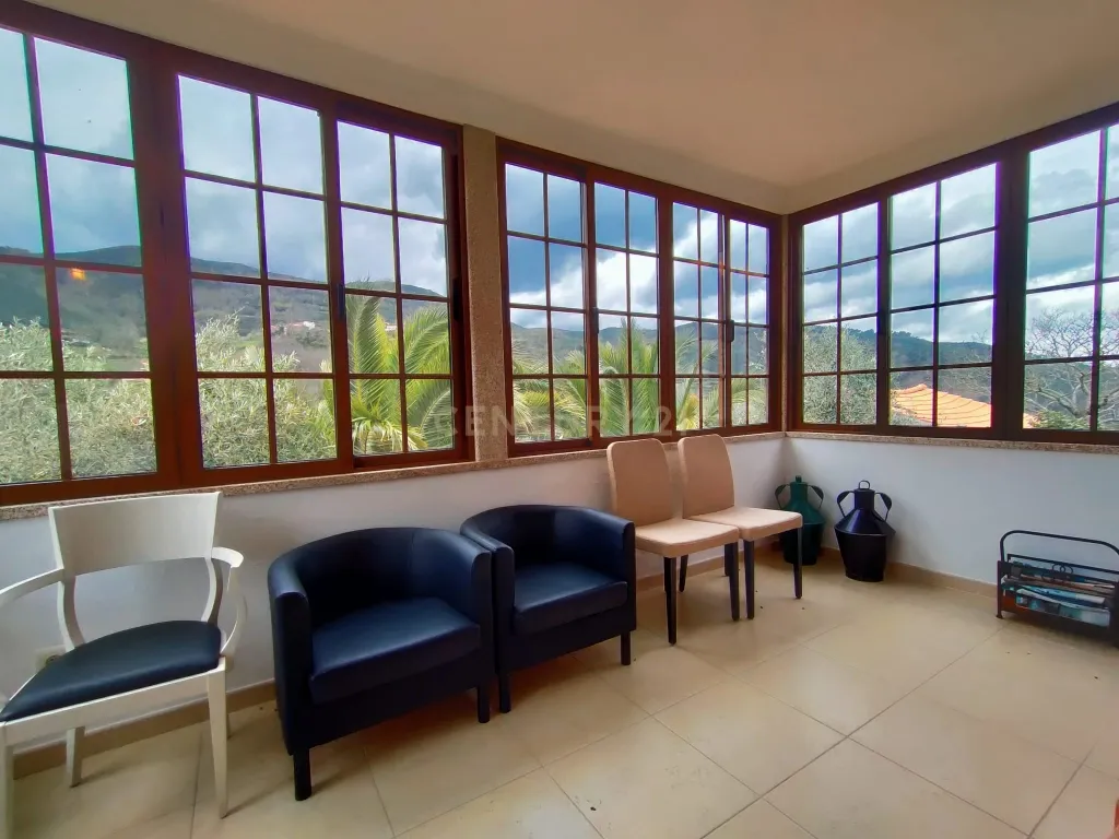 Quinta com ancestral moradia para habitação particular ou turismo de habitação em Felgueiras, Resende, Viseu - Image 3