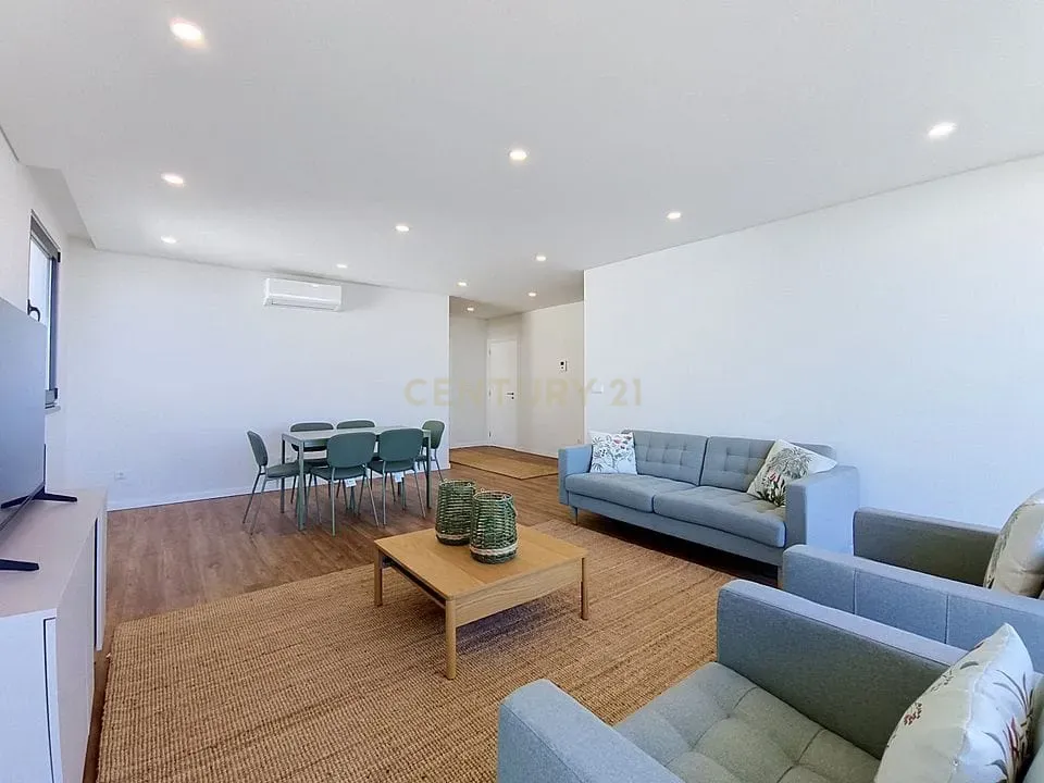 Fotografia 6 de Apartamento T2 Novo Mobilado com Vista Mar – Lagoa | São Miguel