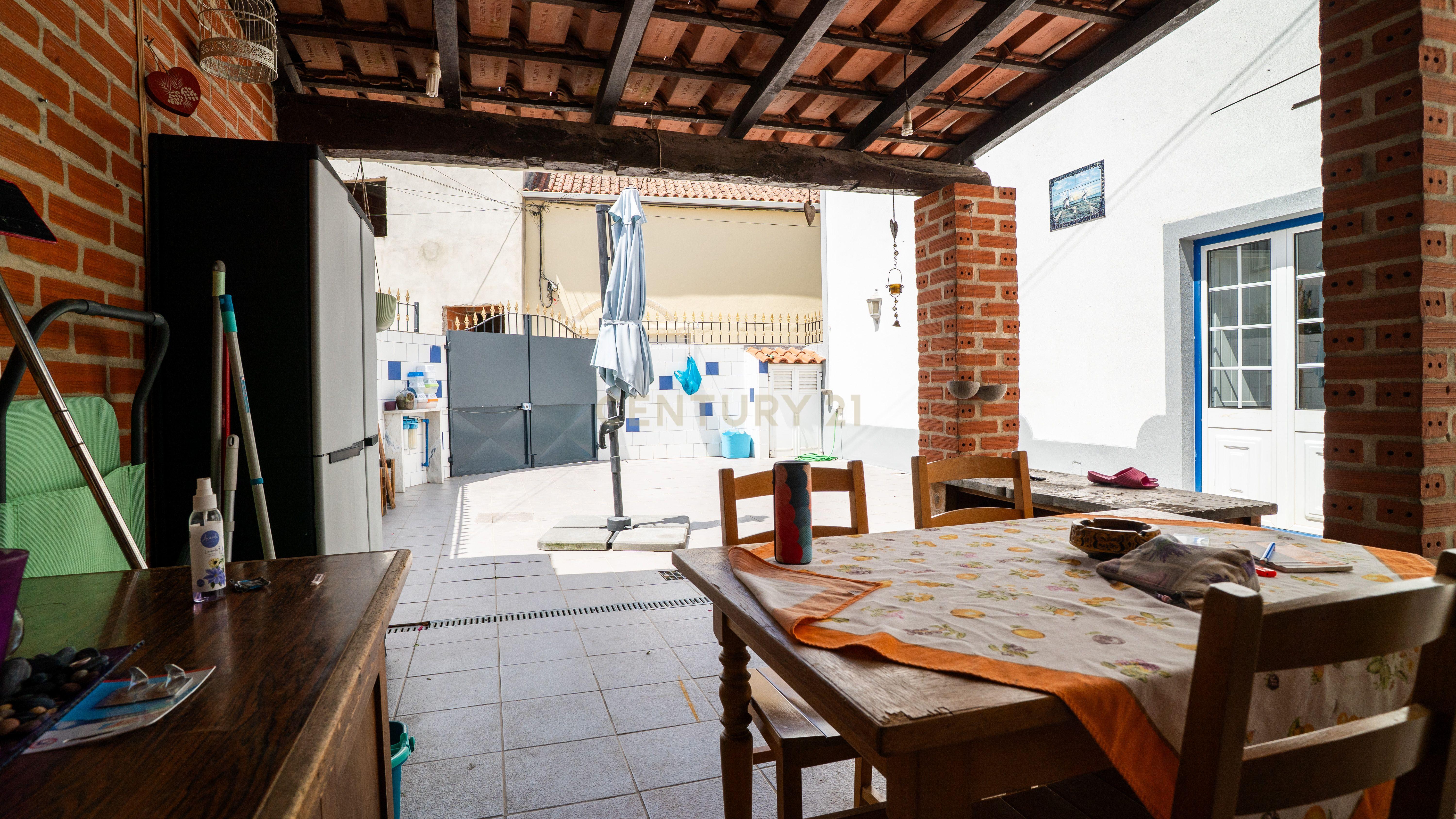 🏡 Moradia T4 Impecável em Olho Marinho – a poucos minutos de Peniche! - Image 40
