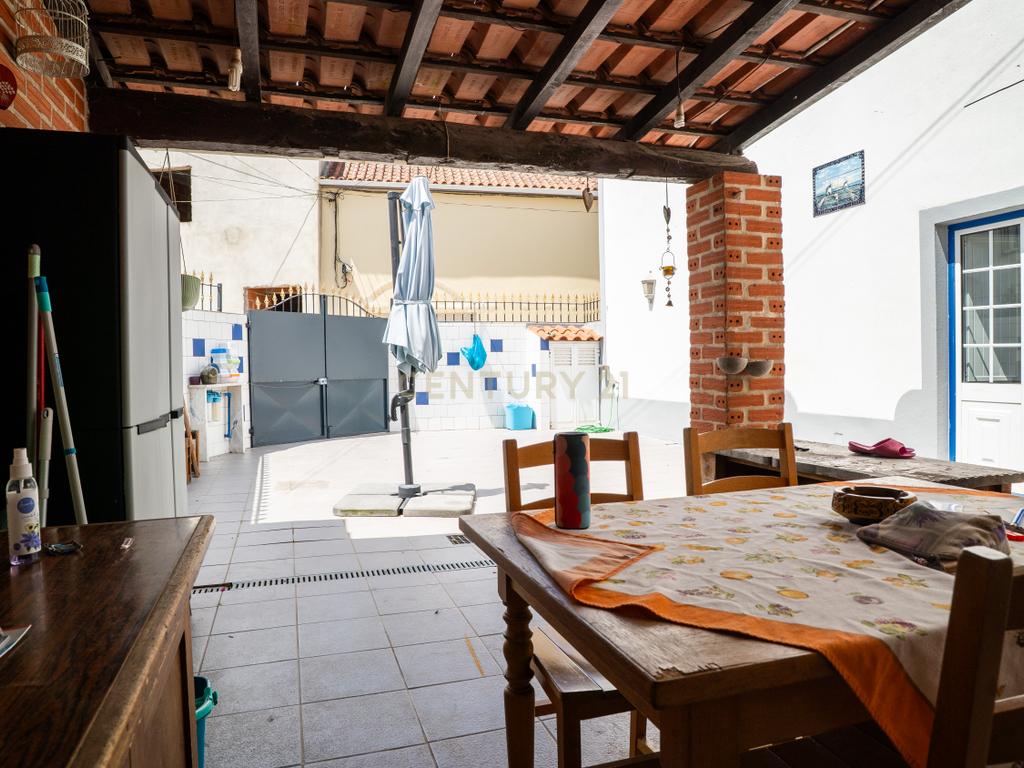 🏡 Moradia T4 Impecável em Olho Marinho – a poucos minutos de Peniche! - Image 40