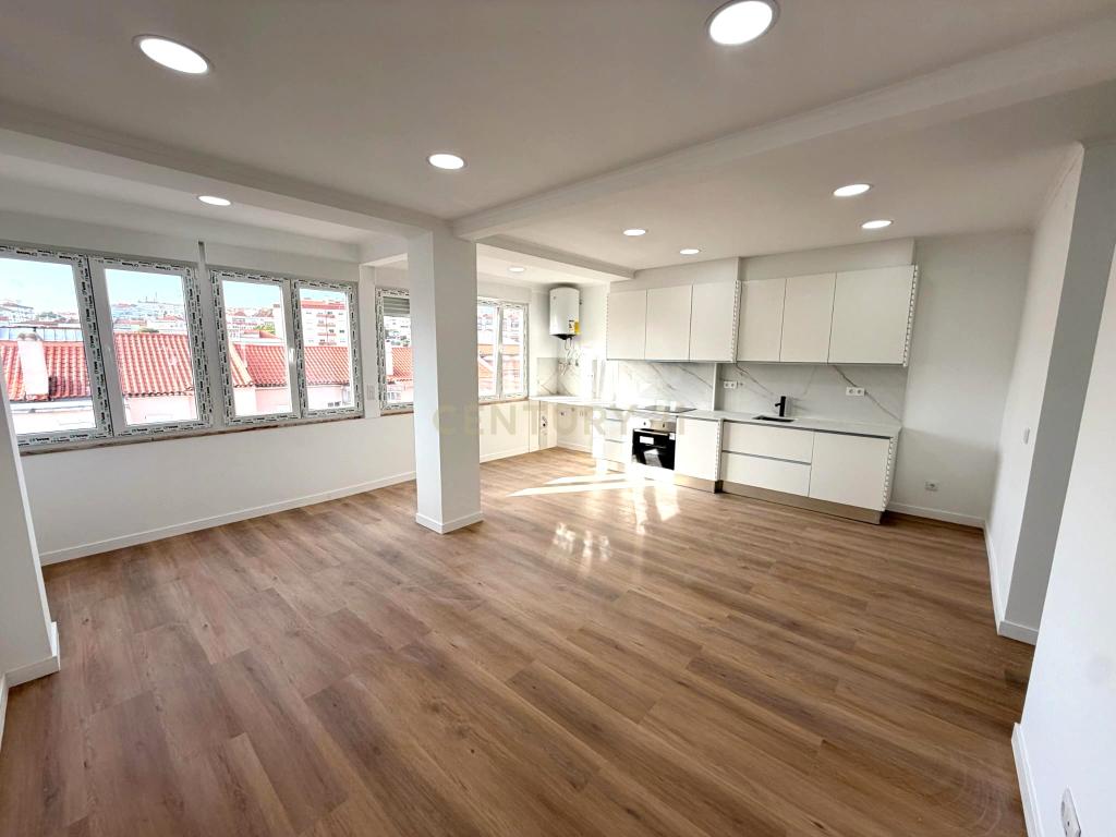 Moderno Apartamento na Avenida Luísa Todi em Setúbal completamente NOVO a estrear com Vista Deslumbrante a estrear uma Suíte - Image 4