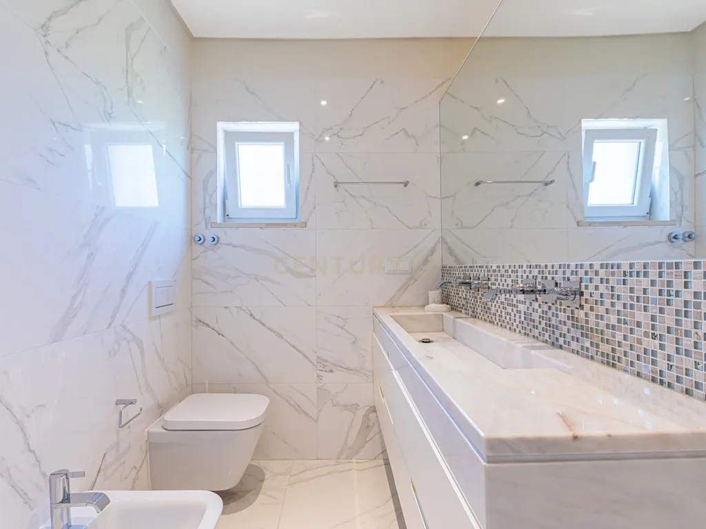 Moradia T5 com piscina em Sesimbra - Image 49