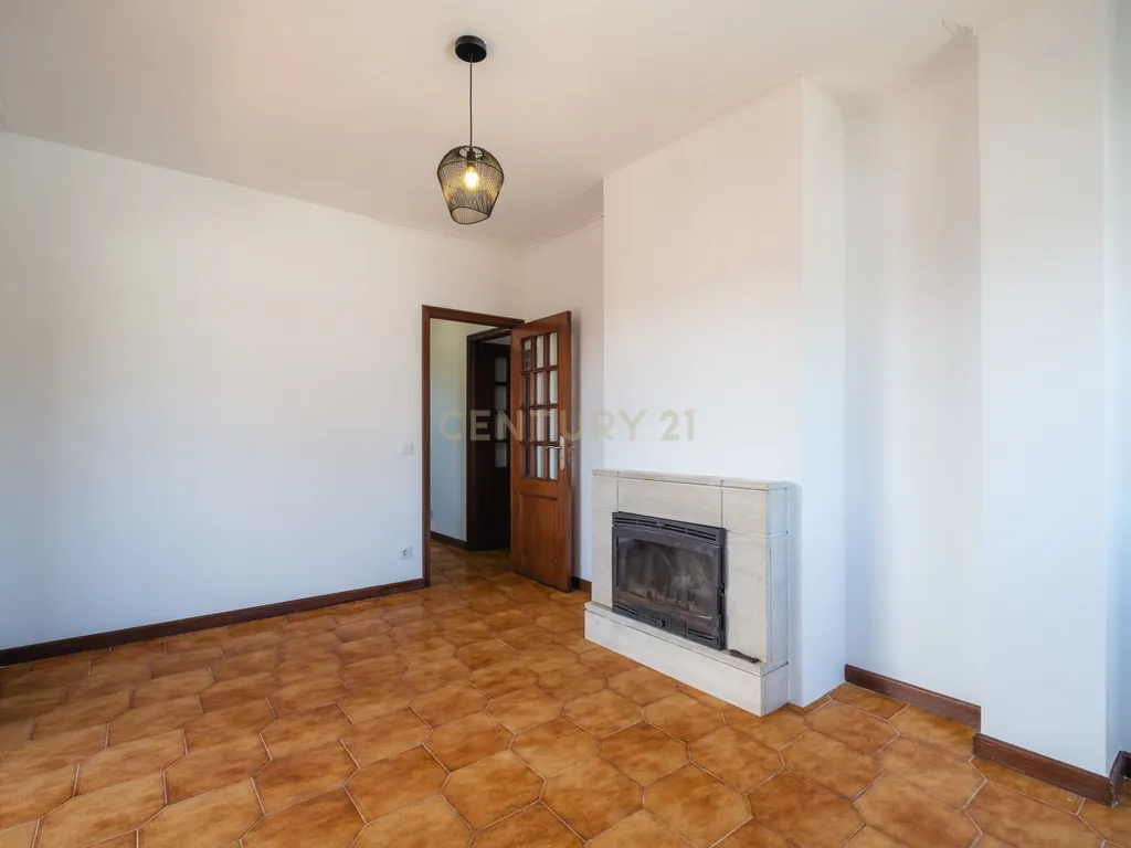 Apartamento T3 com Terraço, Vista Mar e Garagem Box em Arcozelo – Vila Nova de Gaia - Image 16
