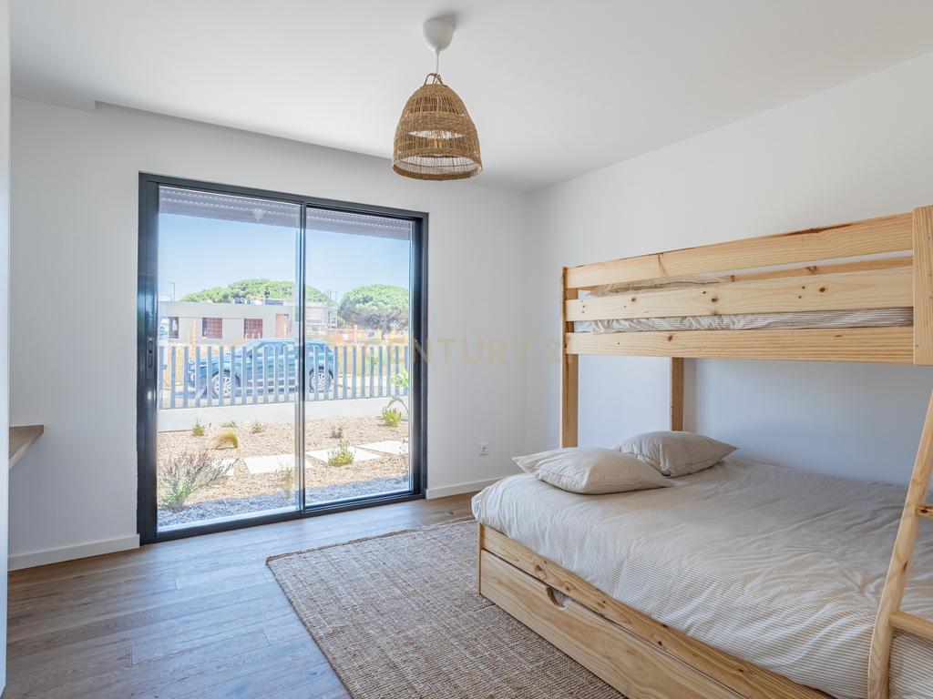 Luxuosa Moradia T4 com Piscina na Lagoa Albufeira, para Arrendamento - Image 18