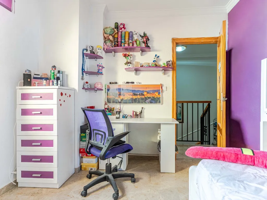 Casa em Cúllar Vega, Granada - Oportunidade Quase Nova - Image 27