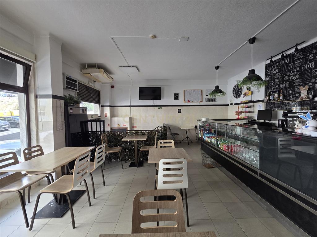 Trespasse de Café em Belas – Pronto a Funcionar | €25.000 - Image 1