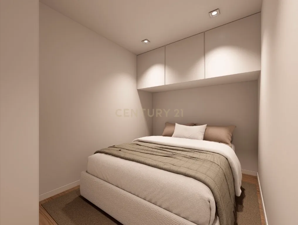Apartamento T1 com 70 m² em Albufeira – Para Remodelar - Image 12