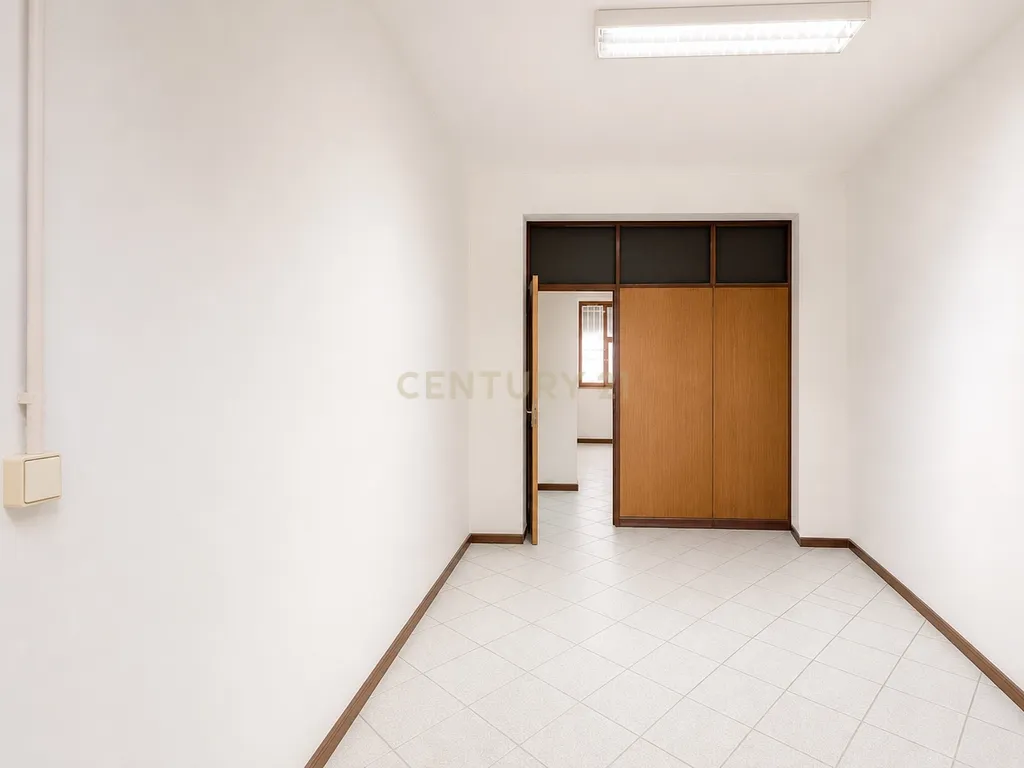 Espaços comerciais para venda em Vila Nova de Gaia - Image 31