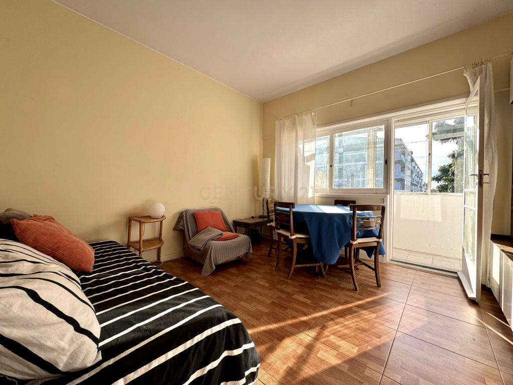 Fantástico Apartamento T2 com Varandas no Centro do Porto - Image 39