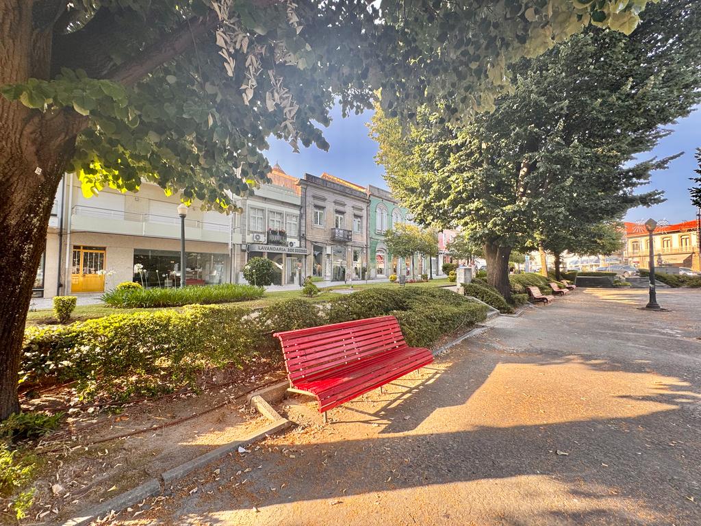 Loja com 250m2 no coração da cidade de Santo Tirso  - Image 25