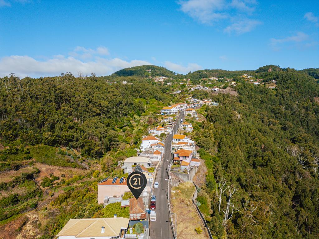 Moradia Tradicional Madeirense com Terreno de 1300 m² em Gaula - Image 9