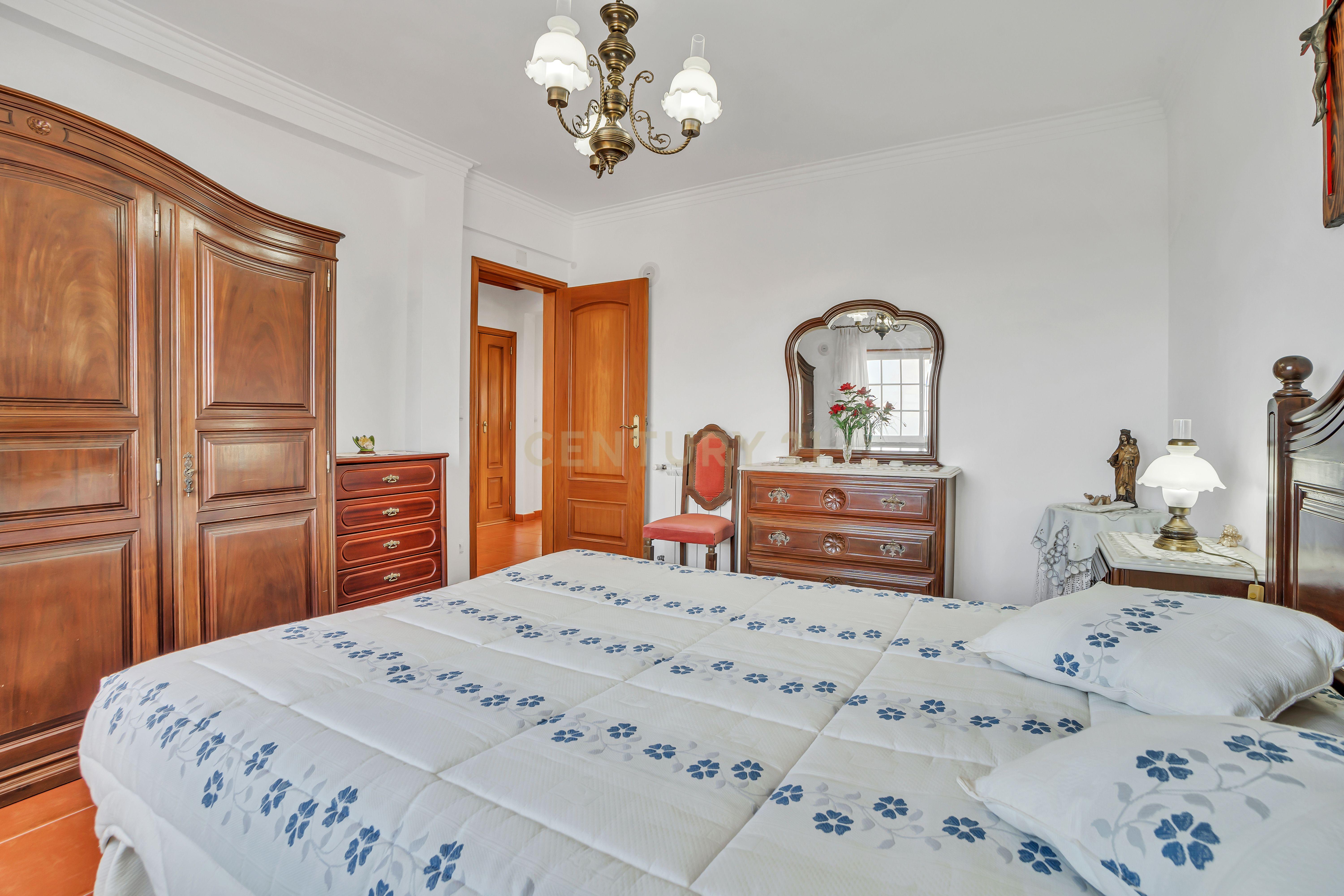 Moradia T4 em Mafra com vista de mar - Image 49