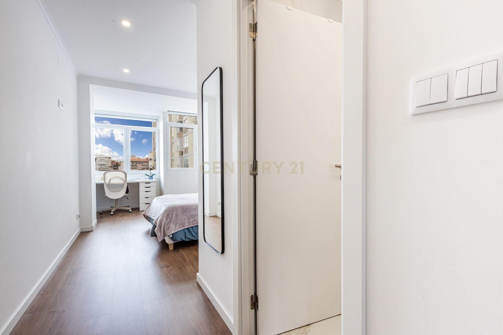 Apartamento T3 Totalmente Renovado com Excelente Localização em Lisboa - Image 26