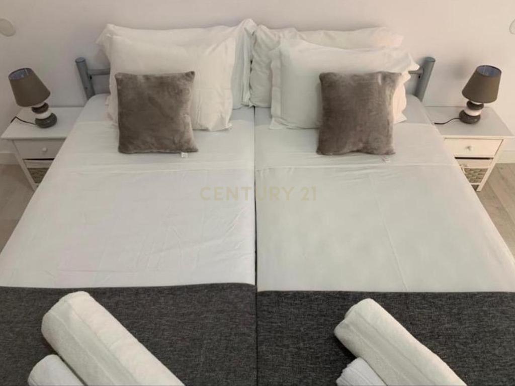 Apartamento T3 + 1 com Licença de Alojamento Local – Estrela / Campo de Ourique, Lisboa - Image 15