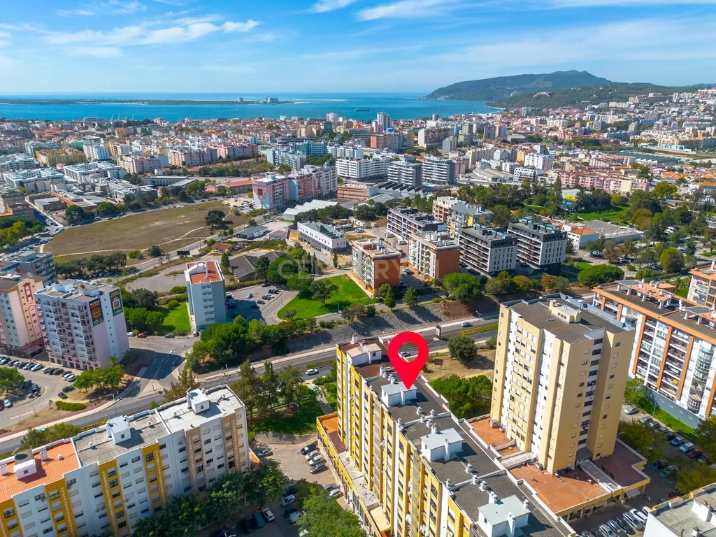 Apartamento T3 em Setúbal - Image 50