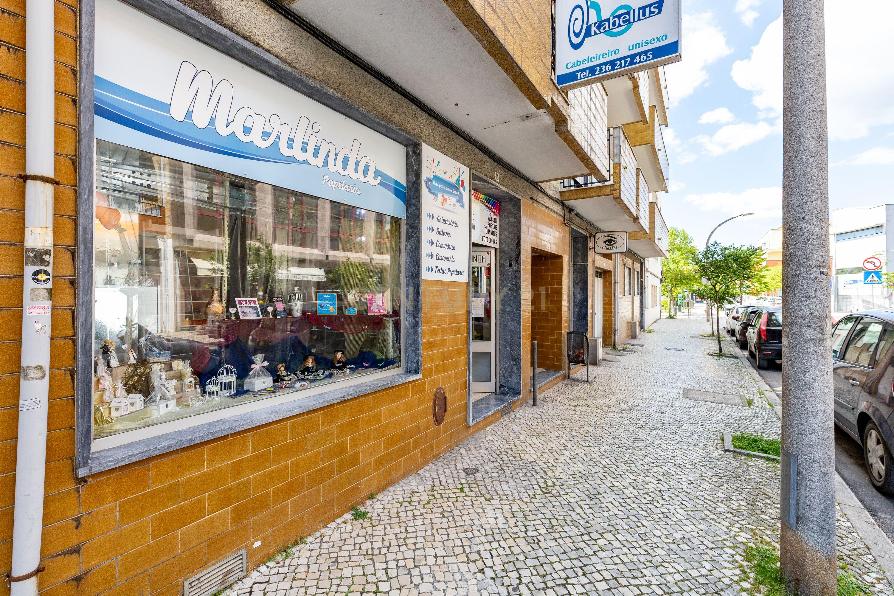 Papelaria para Trespasse no Centro de Pombal – Excelente Localização Comercial