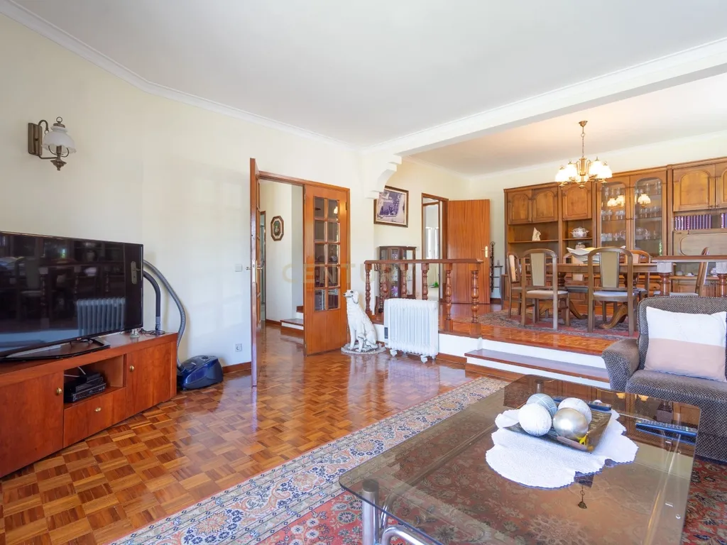 Moradia T3 com anexos e garagem para 3 carros – Canedo, Pampilhosa - Image 3