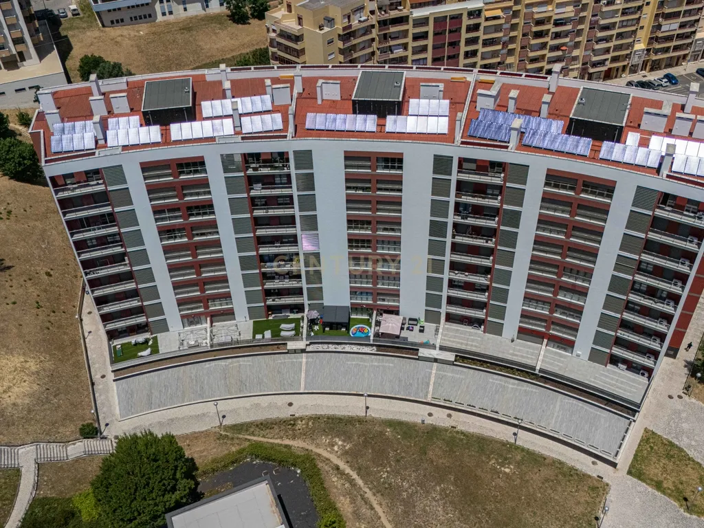 Apartamento Collection | T3 Premium Semi-Novo, Totalmente Mobilado, com Terraço Exclusivo e Box para 3 Viaturas - Image 39