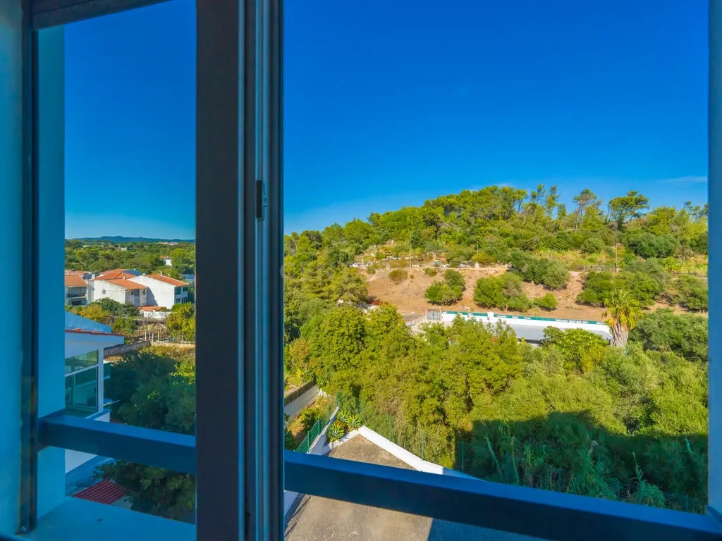 Excelente Apartamento T3 Duplex c/ Garagem, na Galiza, Estoril, Cascais - Image 38