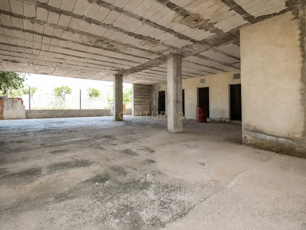 Una oportunidad real doOnde outros veem uma obra parada, um investidor vê margem. - Image 6