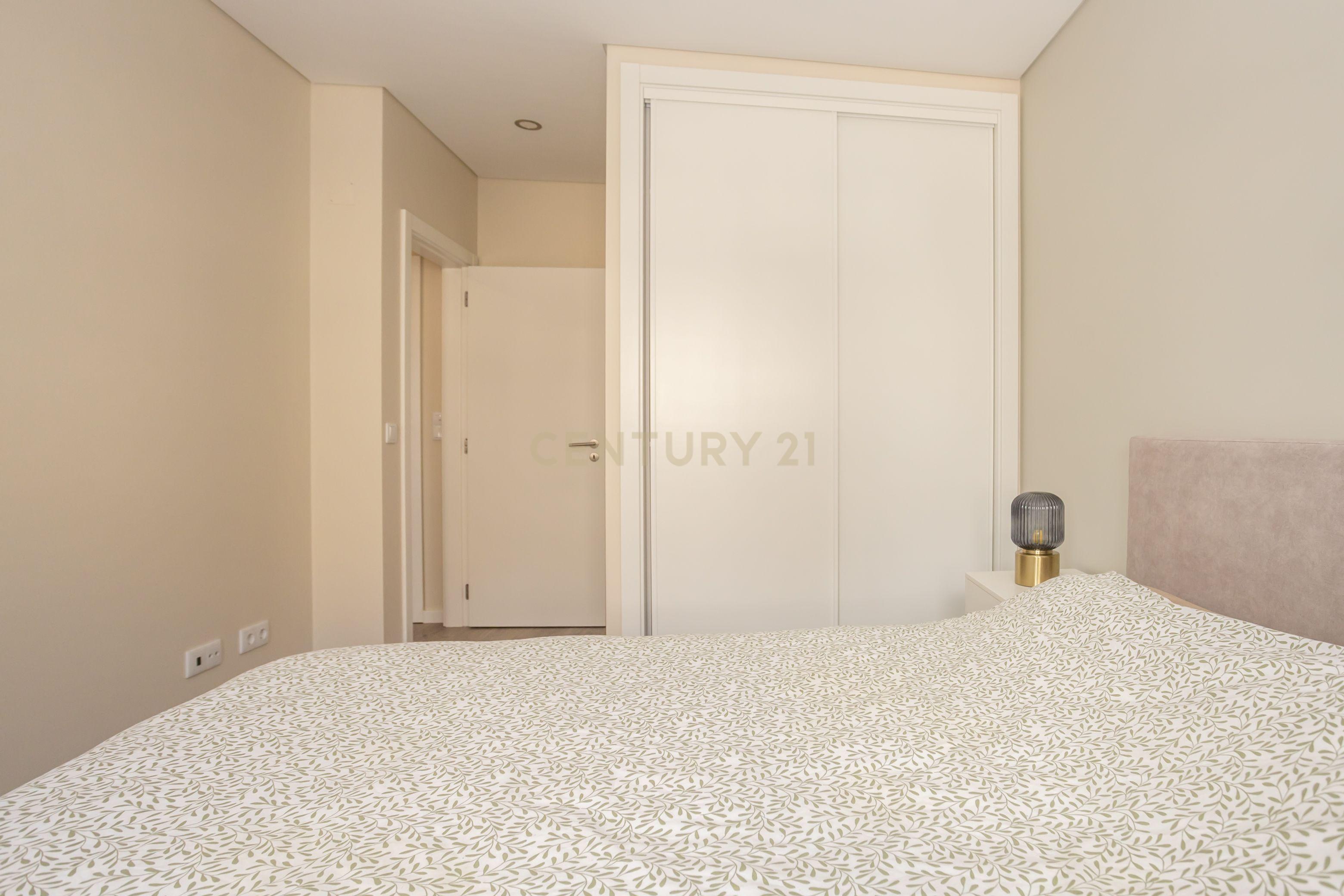 Apartamento T3 Remodelado | Bairro Novo | Seixal - Image 15