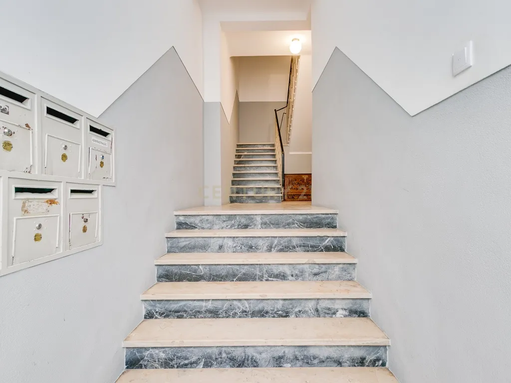 Apartamento T2 Remodelado na Prestigiada Avenida Jaime Cortesão em Setúbal – Próximo da Zona Ribeirinha - Image 25