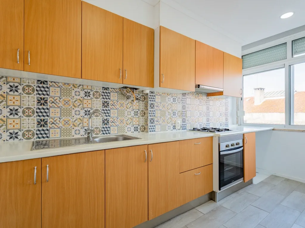 Apartamento T2 para Arrendar – Idanha / Belas - Image 9