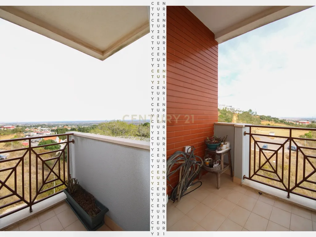 Apartamento T3 centro Palmela - Image 30